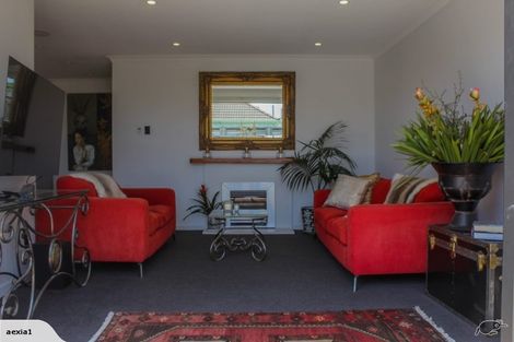Photo of property in 84 Brooklands Road, Brooklands, New Plymouth, 4310