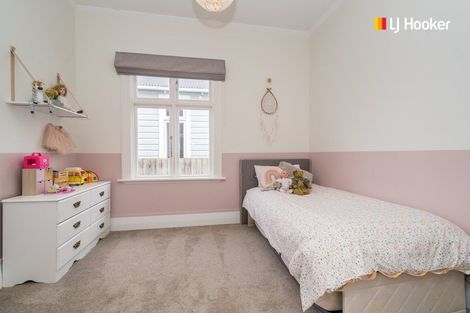Photo of property in 65 Hargest Crescent, Saint Kilda, Dunedin, 9012