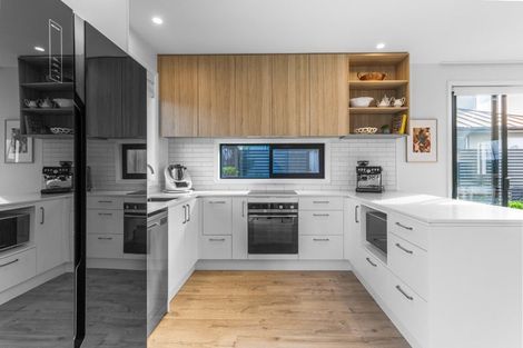 Photo of property in 30 Anchorage Drive, Karaka, Papakura, 2113