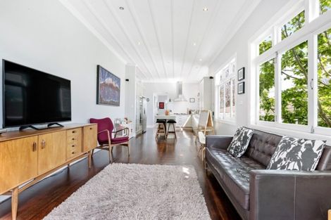 Photo of property in 5 Sentinel Road, Herne Bay, Auckland, 1011