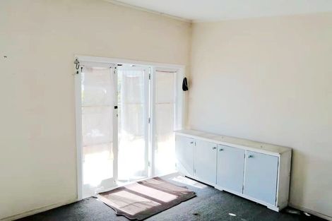 Photo of property in 1302b Dominion Road, Mount Roskill, Auckland, 1041