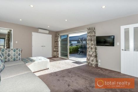 Photo of property in 33 Parklea Avenue, Halswell, Christchurch, 8025