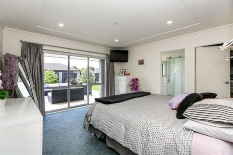 Photo of property in 6 Marlin Terrace, Bell Block, New Plymouth, 4312