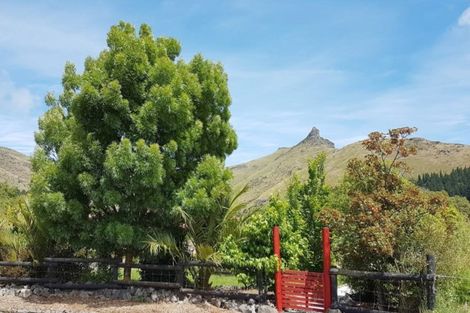 Photo of property in 6 Deavoll Place, Heathcote Valley, Christchurch, 8022