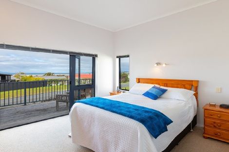 Photo of property in 27 Cullen Street, Mangawhai Heads, Mangawhai, 0505