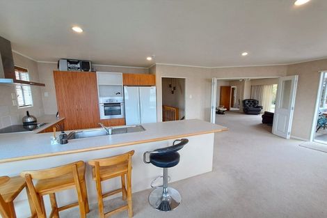 Photo of property in 17a Manu Crescent, Upper Vogeltown, New Plymouth, 4310