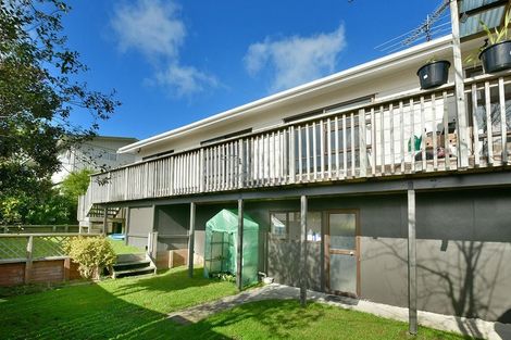 Photo of property in 836 Whangaparaoa Road, Manly, Whangaparaoa, 0930