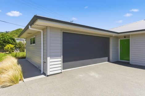 Photo of property in 1 Te Naihi Place, Paraparaumu, 5032
