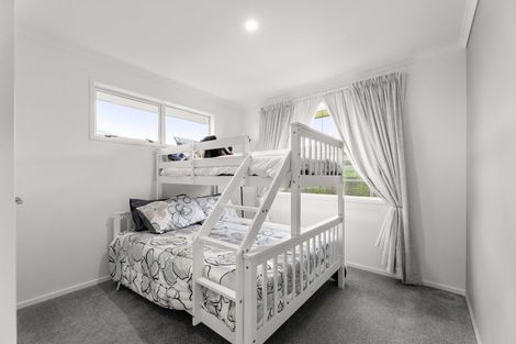 Photo of property in 2c Kauri Lane, Omokoroa, 3114