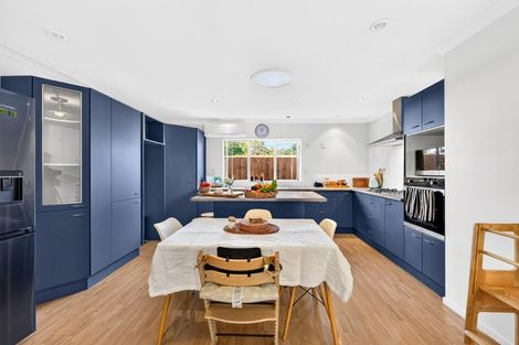 Photo of property in 3 Zefiro Drive, Massey, Auckland, 0614
