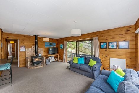 Photo of property in 31 Matai Road, Stanmore Bay, Whangaparaoa, 0932