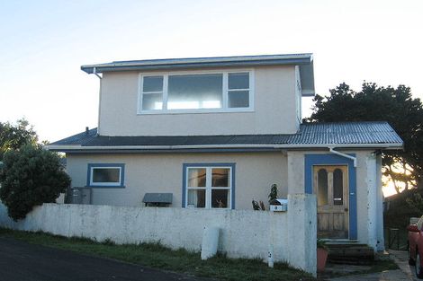 Photo of property in 8 Knight Avenue, Paraparaumu Beach, Paraparaumu, 5032
