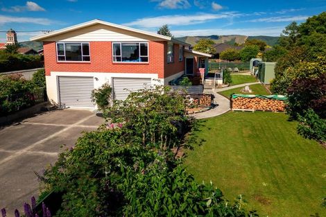 Photo of property in 11 Oxford Street, Waimate, 7924