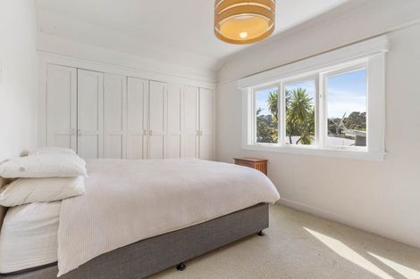 Photo of property in 1/20 Harrybrook Road, Green Bay, Auckland, 0604