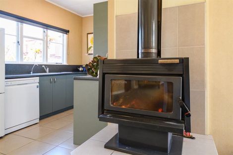 Photo of property in 11 Bond Street, Marton, 4710