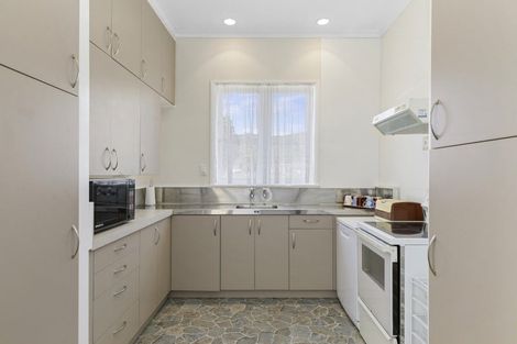 Photo of property in 194 Naenae Road, Naenae, Lower Hutt, 5011