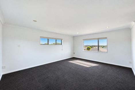 Photo of property in 10 Andrusha Place, Flat Bush, Auckland, 2019