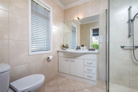 Photo of property in 1/8 Lansdowne Street, Bayswater, Auckland, 0622