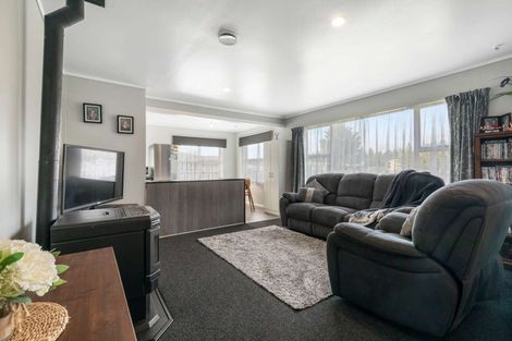 Photo of property in 10 Adam Place, Mangakakahi, Rotorua, 3015