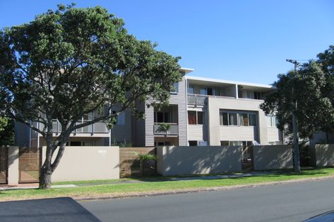 Photo of property in Bay Palms Apartments, 3/30c Bute Road, Browns Bay, Auckland, 0630