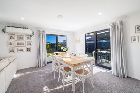 Photo of property in 15 Exeter Lane, Rolleston, 7614