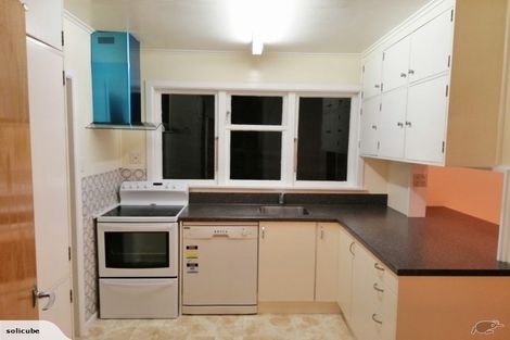 Photo of property in 32 Arapiko Street, Johnsonville, Wellington, 6037