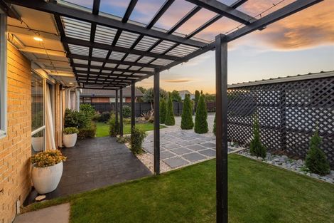 Photo of property in 24 Takaro Avenue, Sockburn, Christchurch, 8042