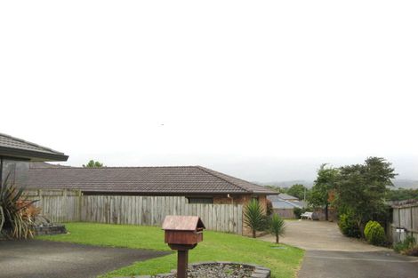 Photo of property in 3 Heenans Way, Rosehill, Papakura, 2113