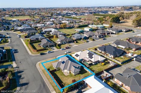 Photo of property in 25 Walnut Way, Rangiora, 7400
