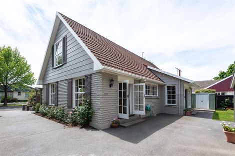 Photo of property in 43 Parkstone Avenue, Ilam, Christchurch, 8041