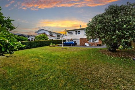 Photo of property in 207 Hobsonville Road, Hobsonville, Auckland, 0618