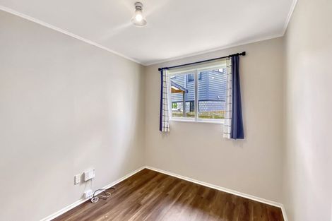 Photo of property in 6 Hughdene Place, Henderson, Auckland, 0610