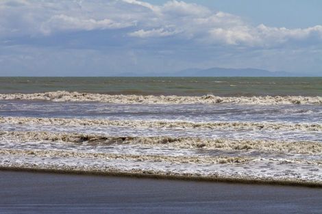 Photo of property in 5a Willow Grove, Raumati Beach, Paraparaumu, 5032