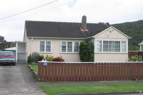 Photo of property in 3 Lockwood Crescent, Taita, Lower Hutt, 5011