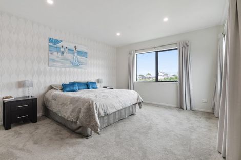 Photo of property in 28 Tawhiti Road, Pukekohe, 2120