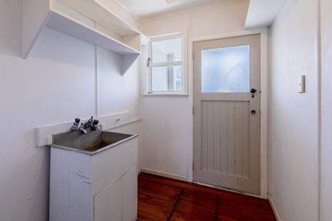 Photo of property in 17 Massey Crescent, Marewa, Napier, 4110