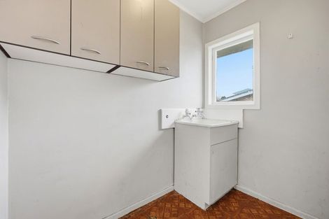 Photo of property in 47 Fairdene Avenue, Henderson, Auckland, 0610