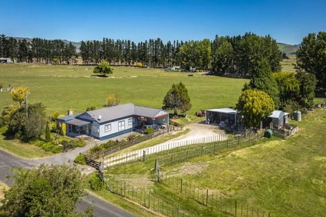 Photo of property in 32 Poukawa Road, Poukawa, Hastings, 4178