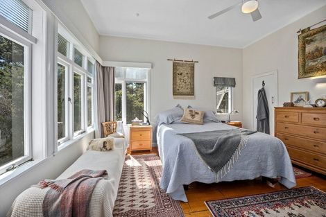 Photo of property in 2 Te Araroa Drive, Paremoremo, Auckland, 0632