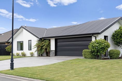 Photo of property in 2 Westburn Place, Prebbleton, 7604