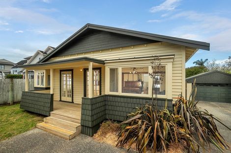 Photo of property in 18b Raymond Street, Point Chevalier, Auckland, 1022