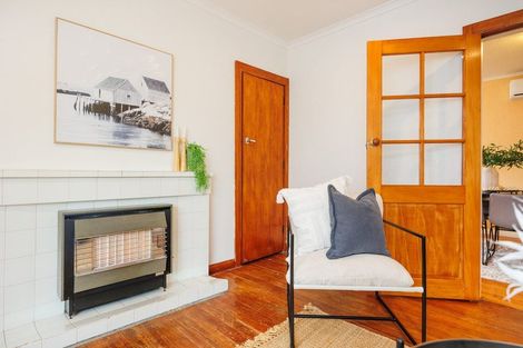 Photo of property in 7 Hobson Place, Takaro, Palmerston North, 4412