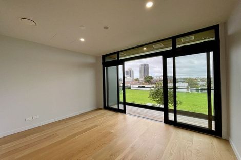 Photo of property in Frank Sargeson Apts, 107/74 Anzac Street, Takapuna, Auckland, 0622