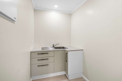 Photo of property in 8 Ormond Street, Woodville, 4920