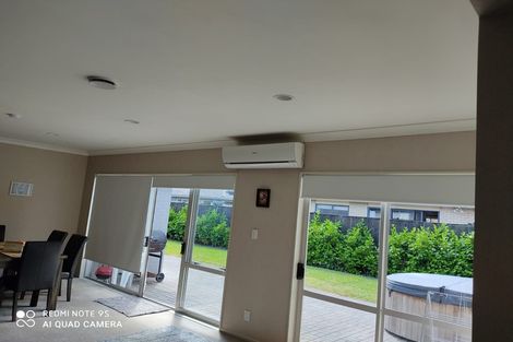 Photo of property in 35 Stranraer Crescent, Wattle Downs, Auckland, 2103