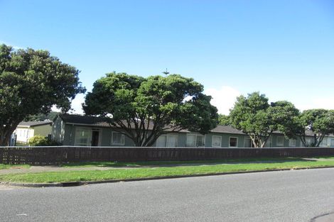 Photo of property in Moana Court Flats, 19 Te Pene Avenue, Titahi Bay, Porirua, 5022