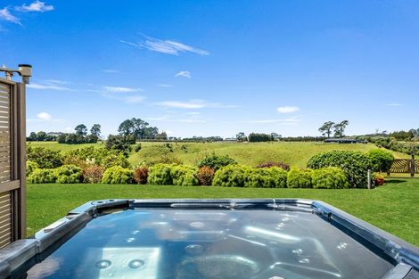 Photo of property in 98 Pitt Road, Hillsborough, New Plymouth, 4372