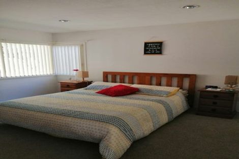 Photo of property in 2 Sudbury Court, Rototuna North, Hamilton, 3210