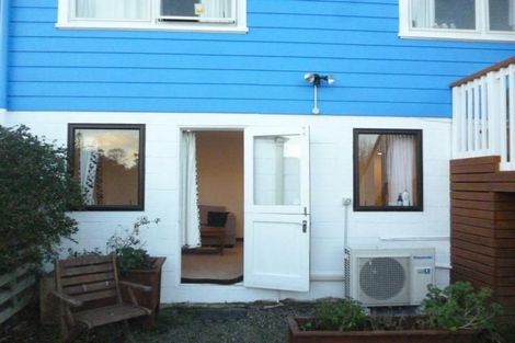 Photo of property in 83 Beach Road, Mellons Bay, Auckland, 2014