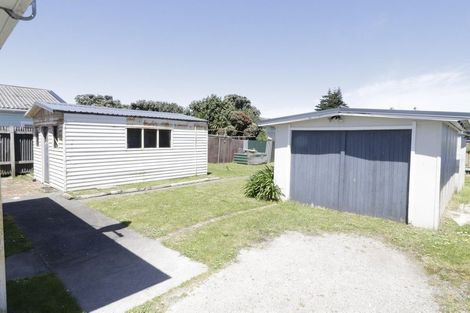 Photo of property in 21 Aotea Street, Castlecliff, Whanganui, 4501
